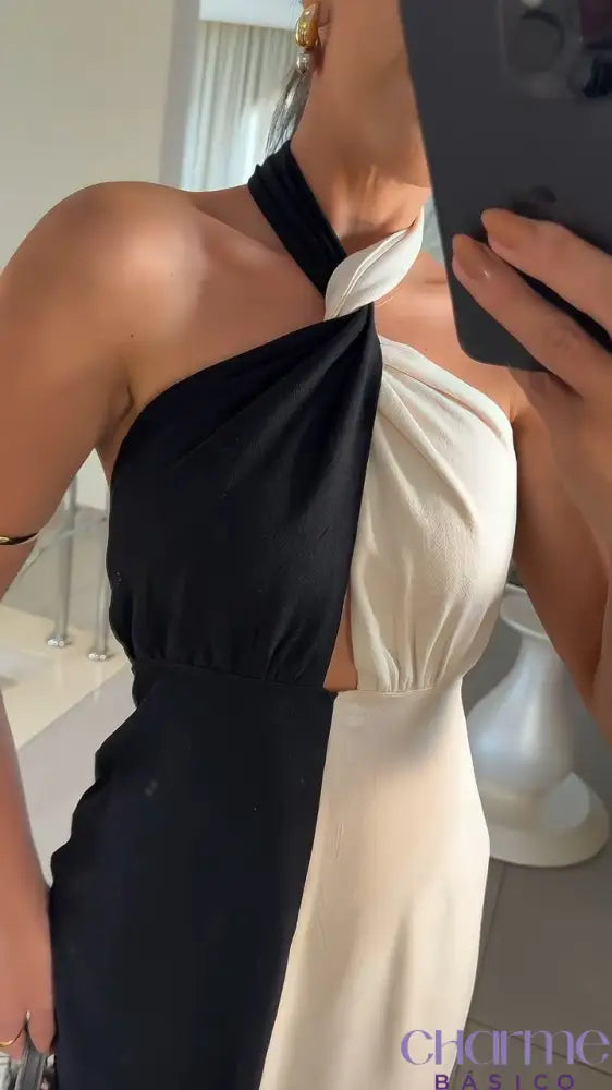 Vestido Glamour P&B – Charme e Sofisticação em Um Toque Atemporal