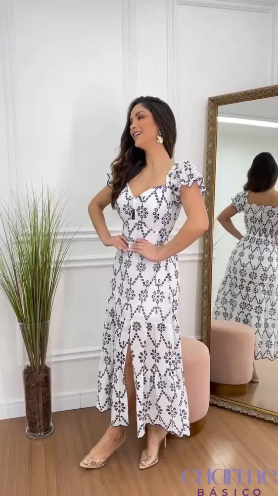 Vestido Laura em Linho Italiano – Elegância e Charme em Cada Detalhe