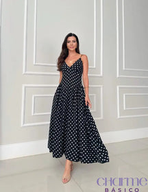 Vestido Luna – Charme e Delicadeza em Uma Peça Atemporal