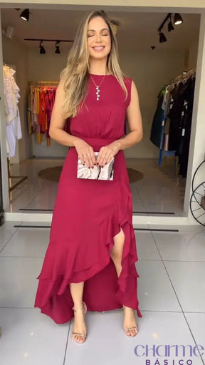 Vestido Rubi – Elegância e Movimento em Um Só Modelo!